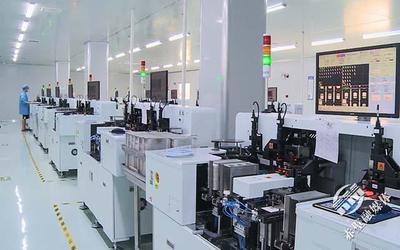 咸宁市领导率团赴赤壁开展2021年上半年“三抓一优”拉练检查